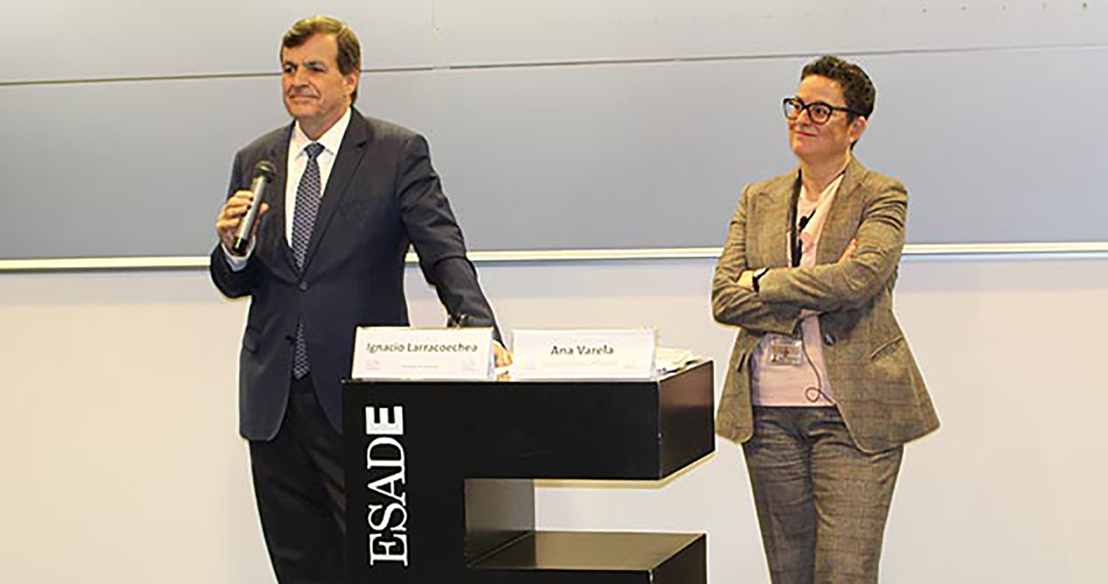 Ignacio Larracoechea, presidente de ProMarca, y Ana María Varela, de ESADE
