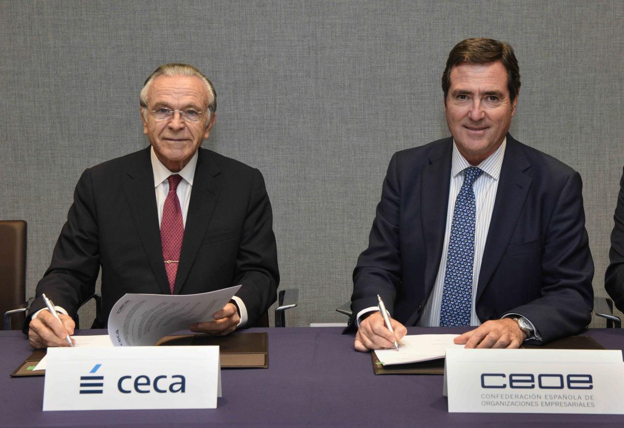 Foto 1 Fainé y Garamendi firman el acuerdo Fainé y Garamendi