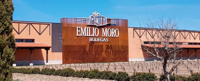02-MÓVIL-EMILIOMORO