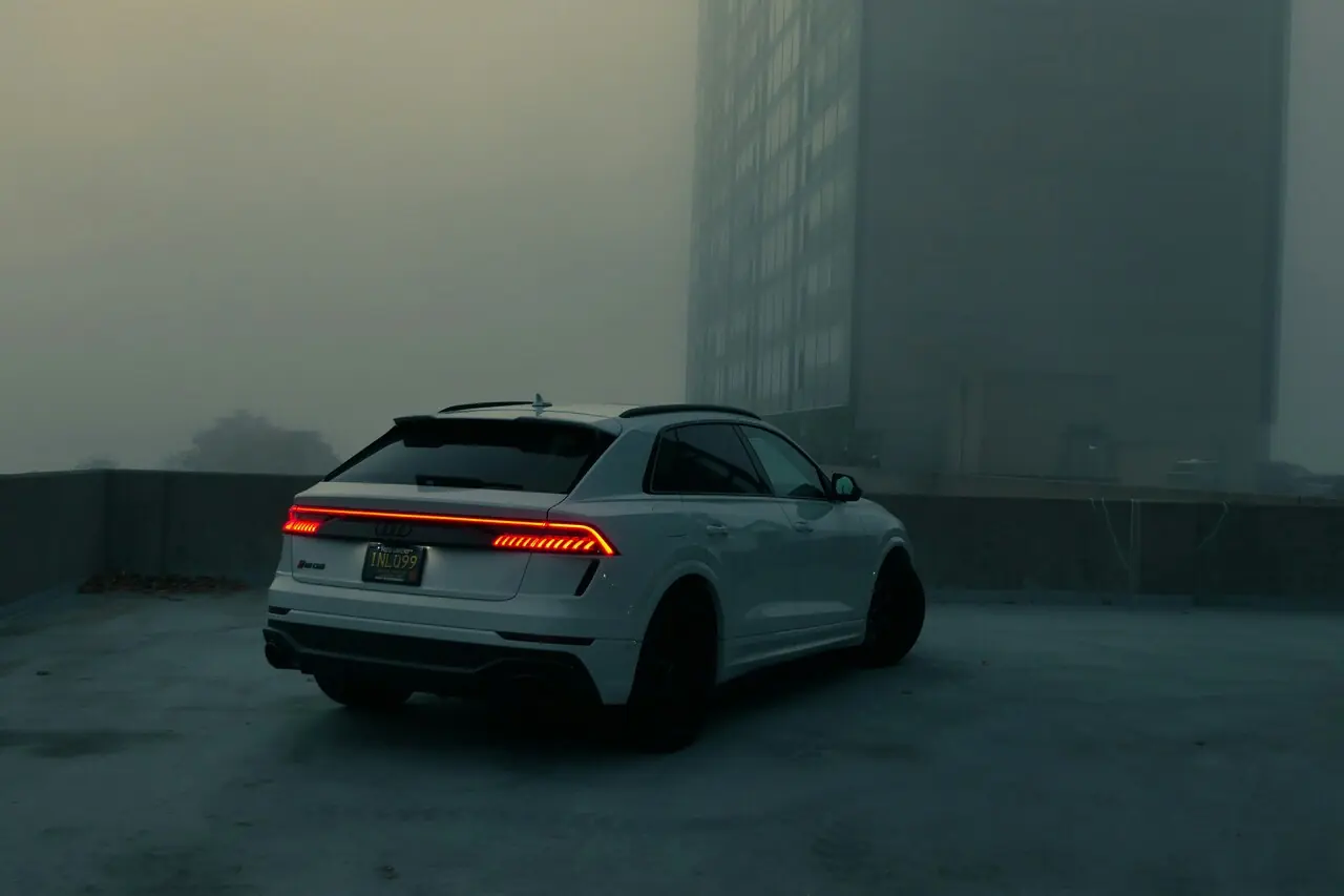 britten-ivory-UiZLRrs7tTk-unsplash